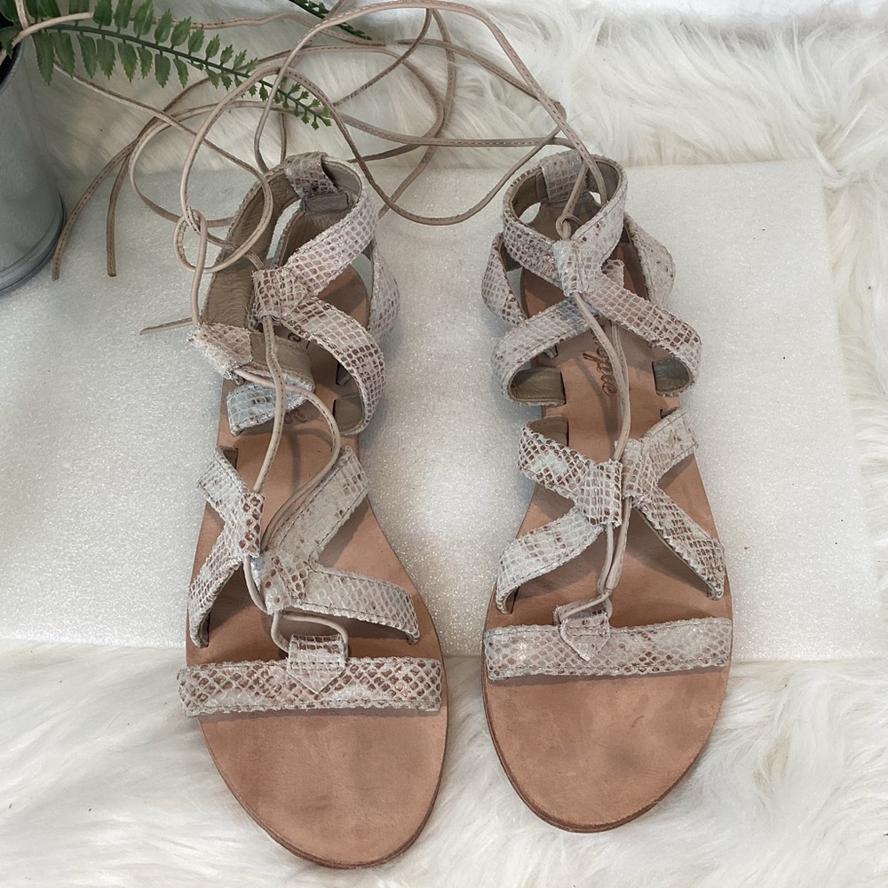 FREE PEOPLE BOHO LEATHER ANKLE WRAP SANDALS SZ EUR 39 US 9